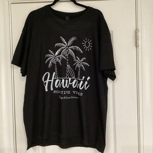 Hawaii Graphic T-Shirt